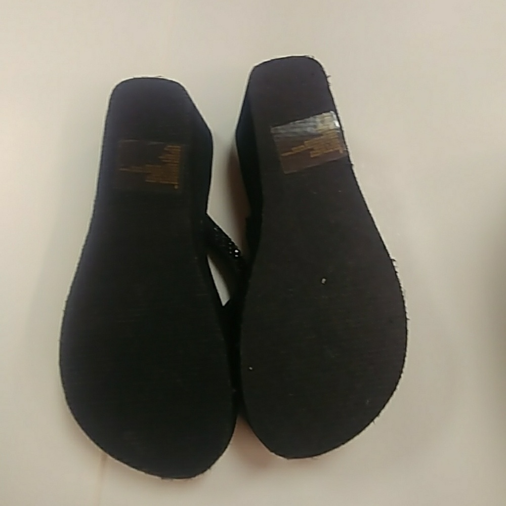 Dress Sandals - Picture 2 of 2